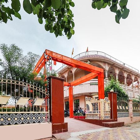 Spot On 60838 Shri Giriraj Dham Hotel Govardhan Exterior photo
