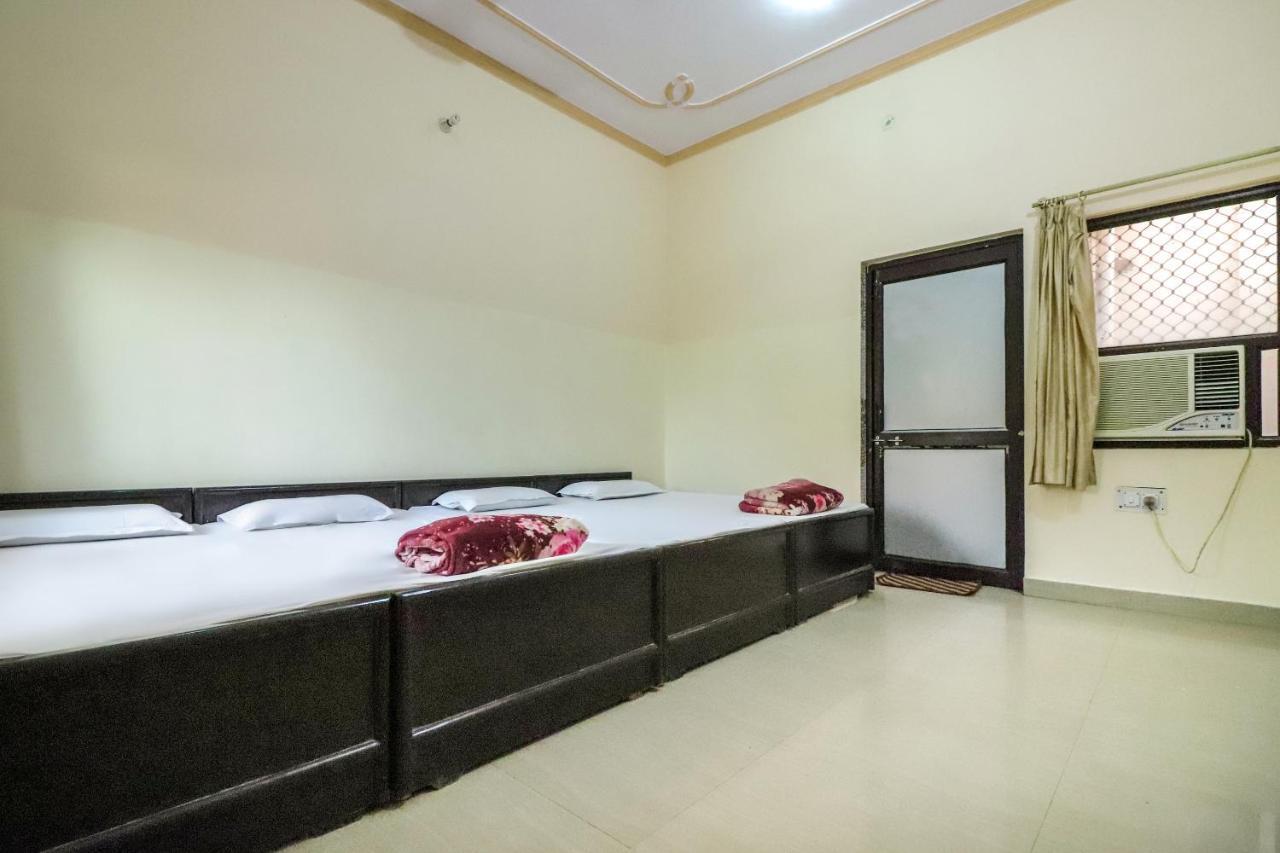 Spot On 60838 Shri Giriraj Dham Hotel Govardhan Exterior photo